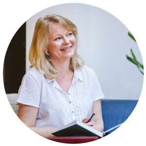 Dr Jo Hartley